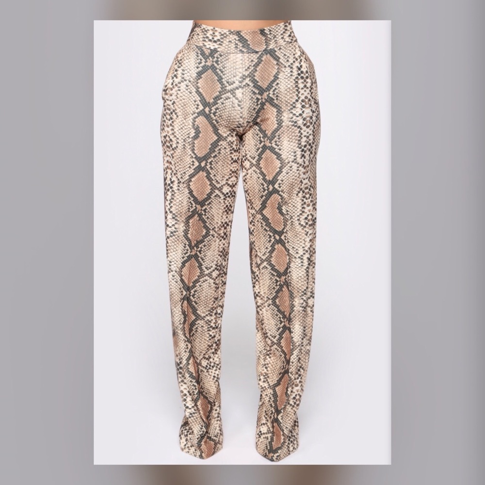 Fashion Nova Brown Snake Print Pants Size L (NWT)